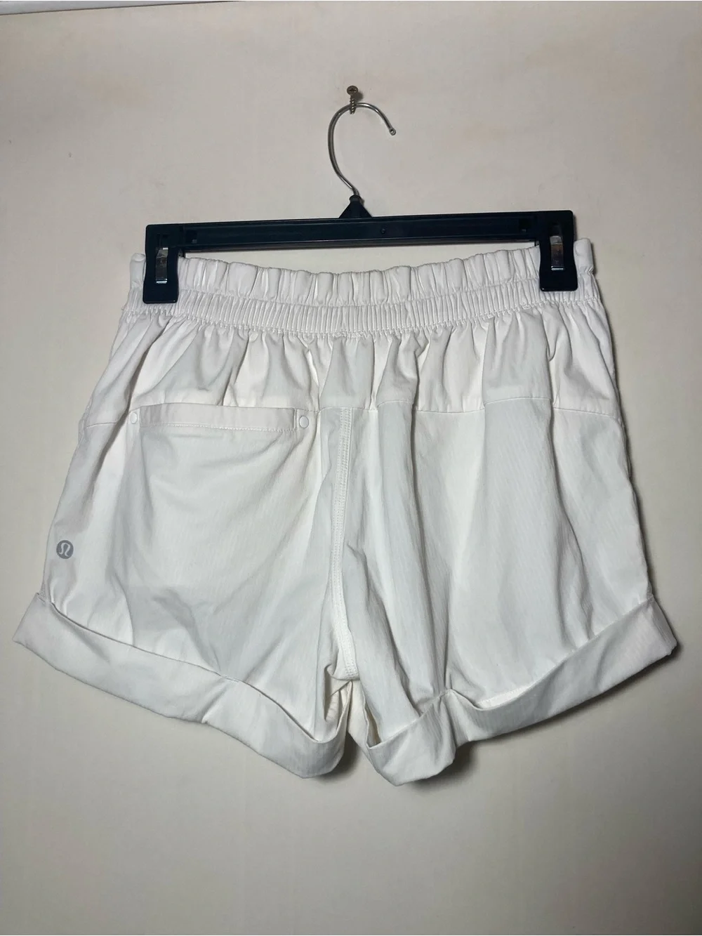 Lululemon Spring Break Away White High Rise Pockets Shorts Pockets Size 6
